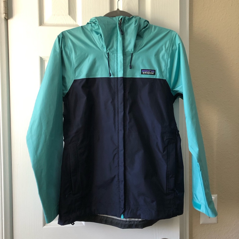 Patagonia Torrentshell rain jacket XS